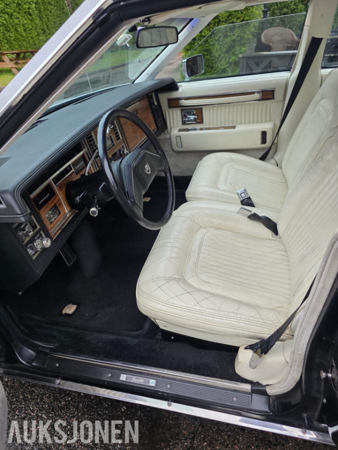 1980 Cadillac Seville 6.0 152hk eu ok 11.2030 114000km