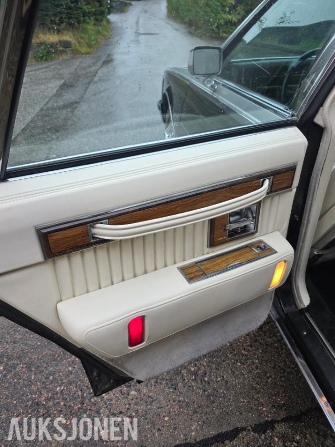 1980 Cadillac Seville 6.0 152hk eu ok 11.2030 114000km