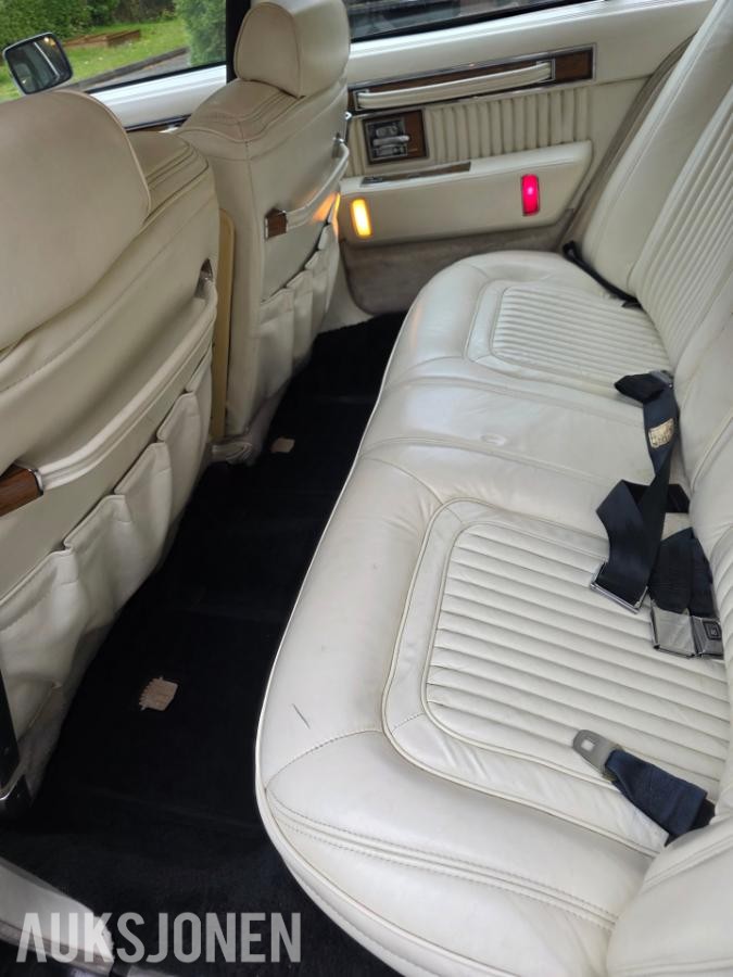 1980 Cadillac Seville 6.0 152hk eu ok 11.2030 114000km
