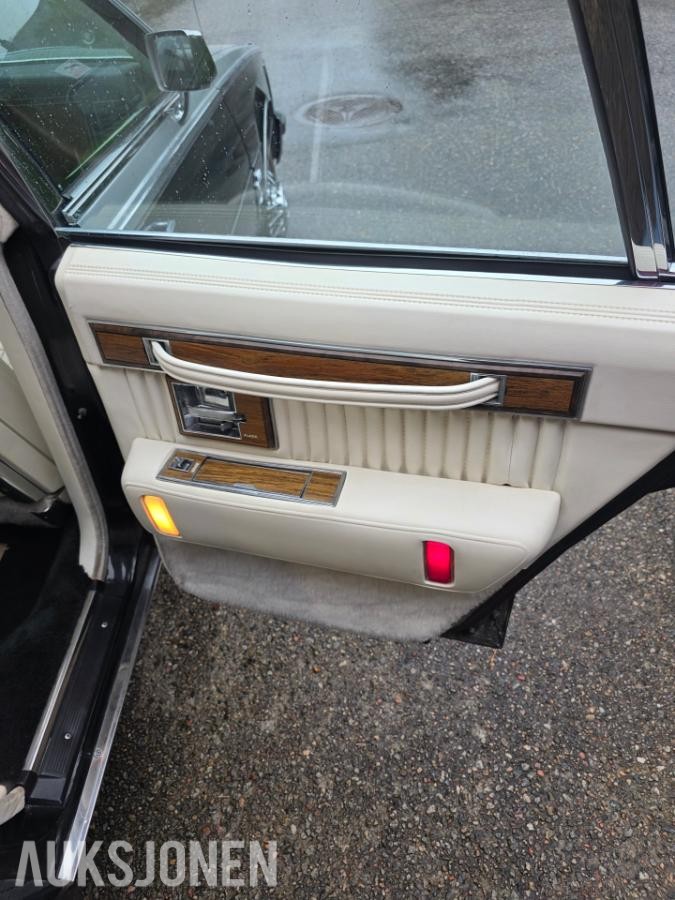 1980 Cadillac Seville 6.0 152hk eu ok 11.2030 114000km