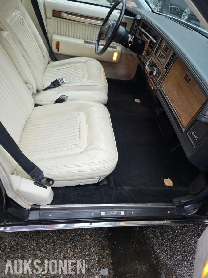 1980 Cadillac Seville 6.0 152hk eu ok 11.2030 114000km