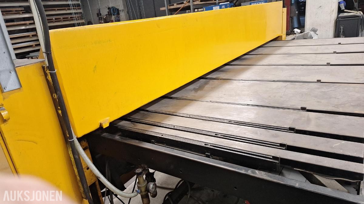 RAS 67.30 Knekkemaskin - Klippebredde: 3200mm