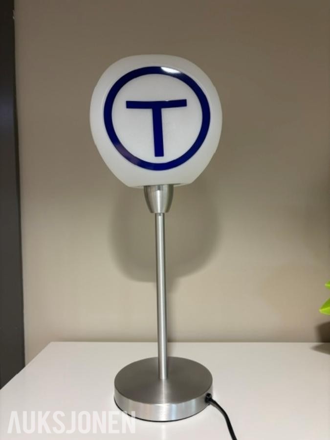 T-bane bordlampe