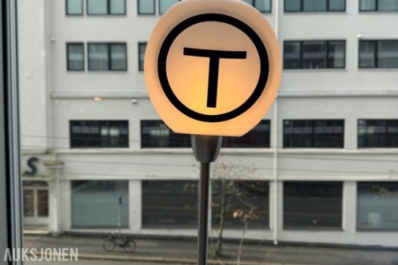T-bane bordlampe