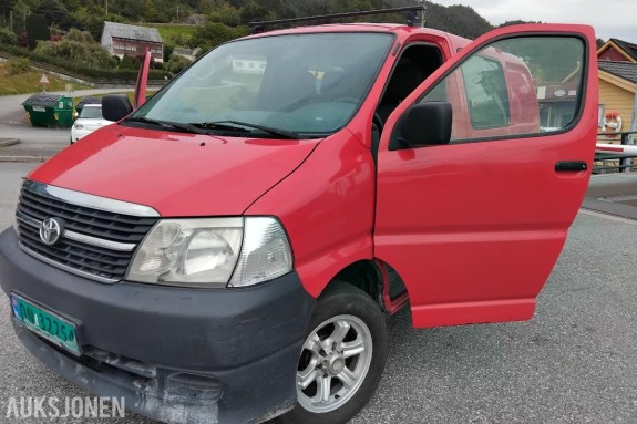 2009 Toyota HiAce 2.5 Diesel 117HK 4WD Hengerfeste, EU ok til 04.2027