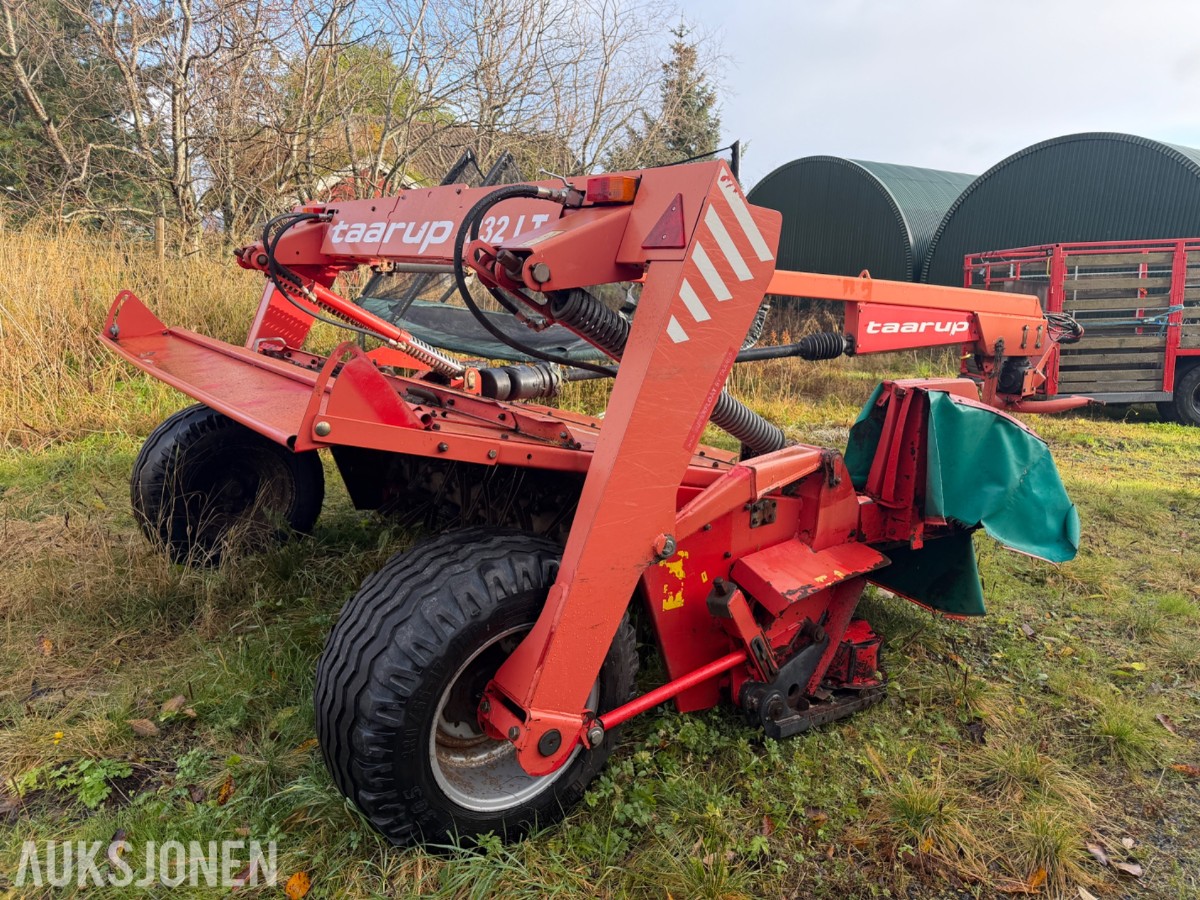 2008 KVERNLAND TAARUP 4232 LT SLÅMASKIN, 3,2 METERS ARBEIDSBREDDE