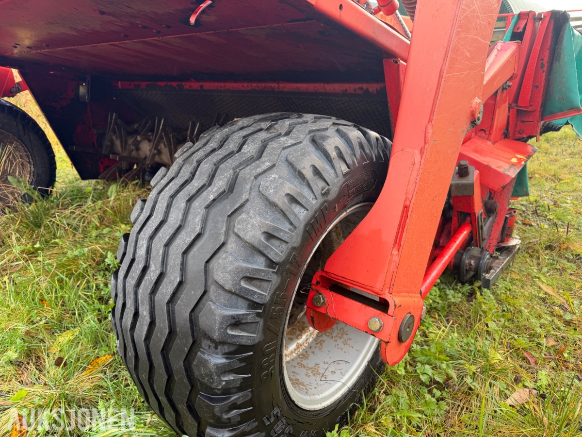 2008 KVERNLAND TAARUP 4232 LT SLÅMASKIN, 3,2 METERS ARBEIDSBREDDE