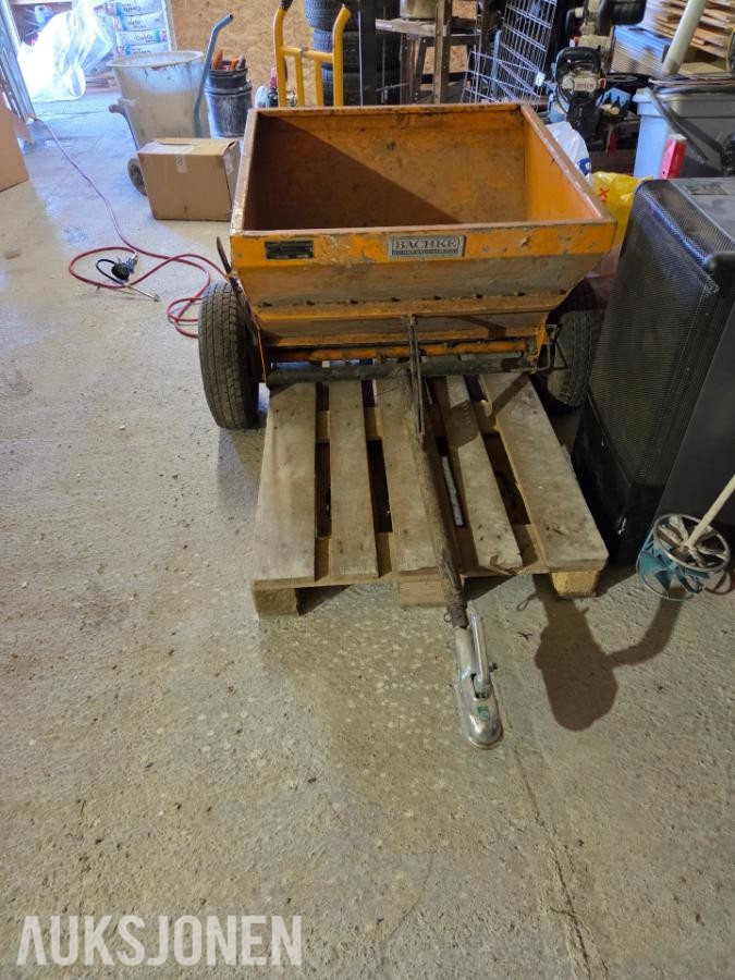 Rational Mt 200 Strøvogn/ sandspreder til bil/atv