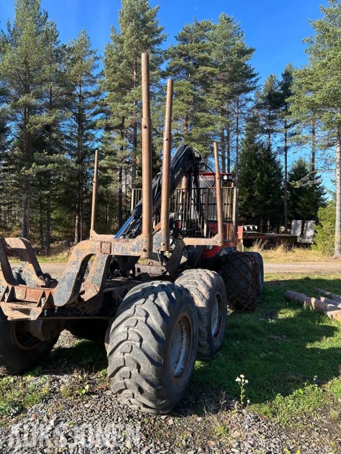 1998 Valmet 840.S2 lastbærer – reparasjonsobjekt