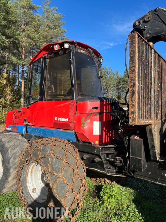 1998 Valmet 840.S2 lastbærer – reparasjonsobjekt