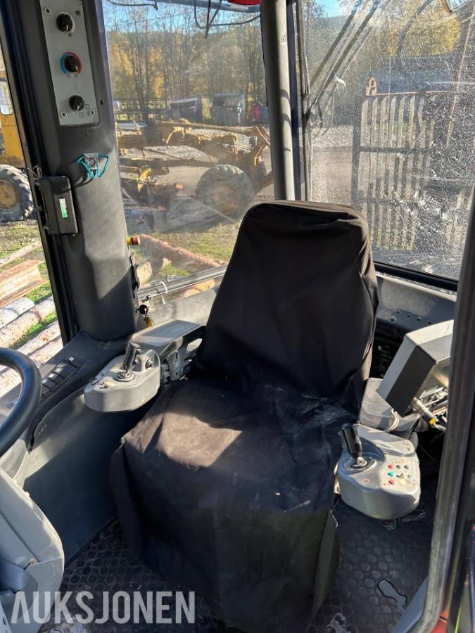 1998 Valmet 840.S2 lastbærer – reparasjonsobjekt