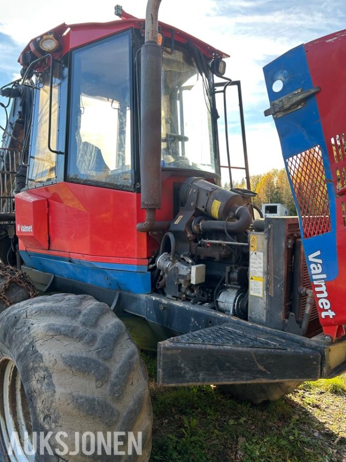 1998 Valmet 840.S2 lastbærer – reparasjonsobjekt