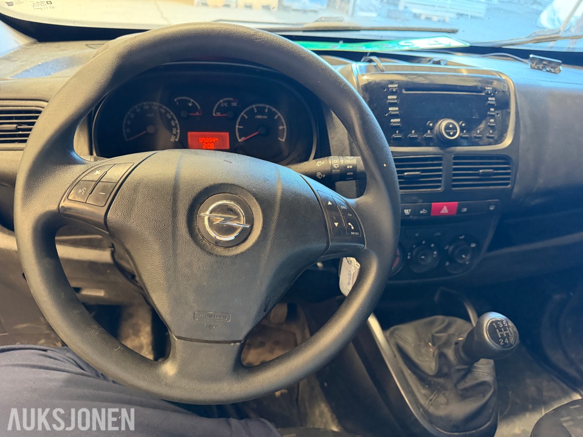 2015 Opel COMBO 1.2-90 D - repobjekt - 125 854 km