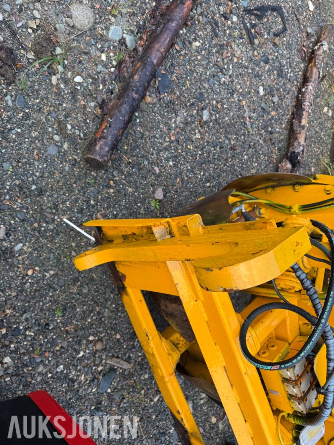 Hydraulisk trespade med BM-feste