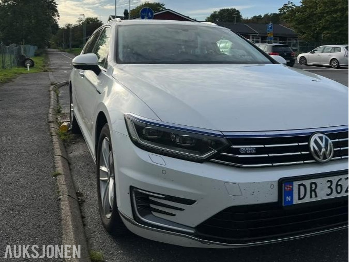 2017 Volkswagen Passat GTE HYBRID 274HK ACC, KAMERA, SOLTAK, KUPEVARMER