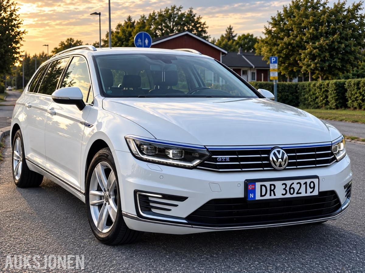2017 Volkswagen Passat GTE HYBRID 274HK ACC, KAMERA, SOLTAK, KUPEVARMER