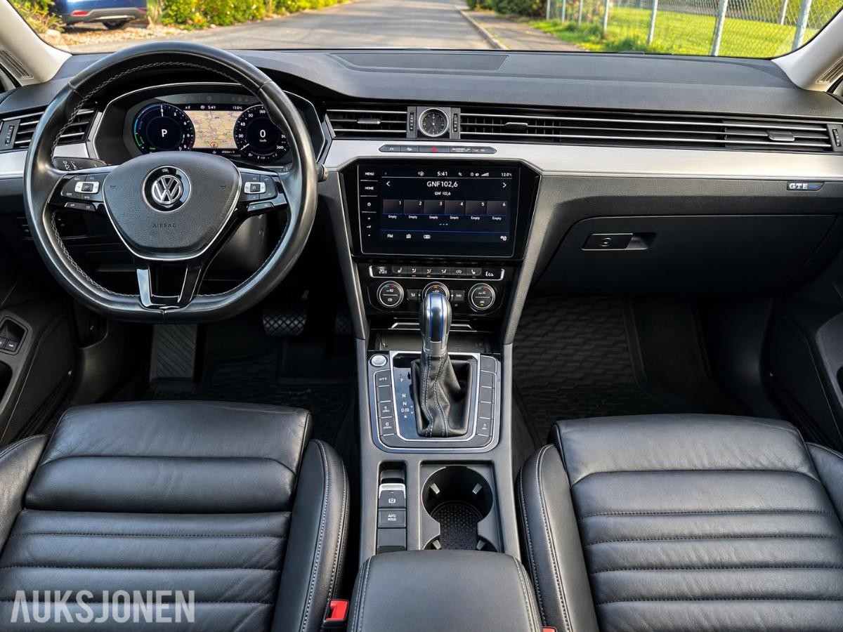 2017 Volkswagen Passat GTE HYBRID 274HK ACC, KAMERA, SOLTAK, KUPEVARMER