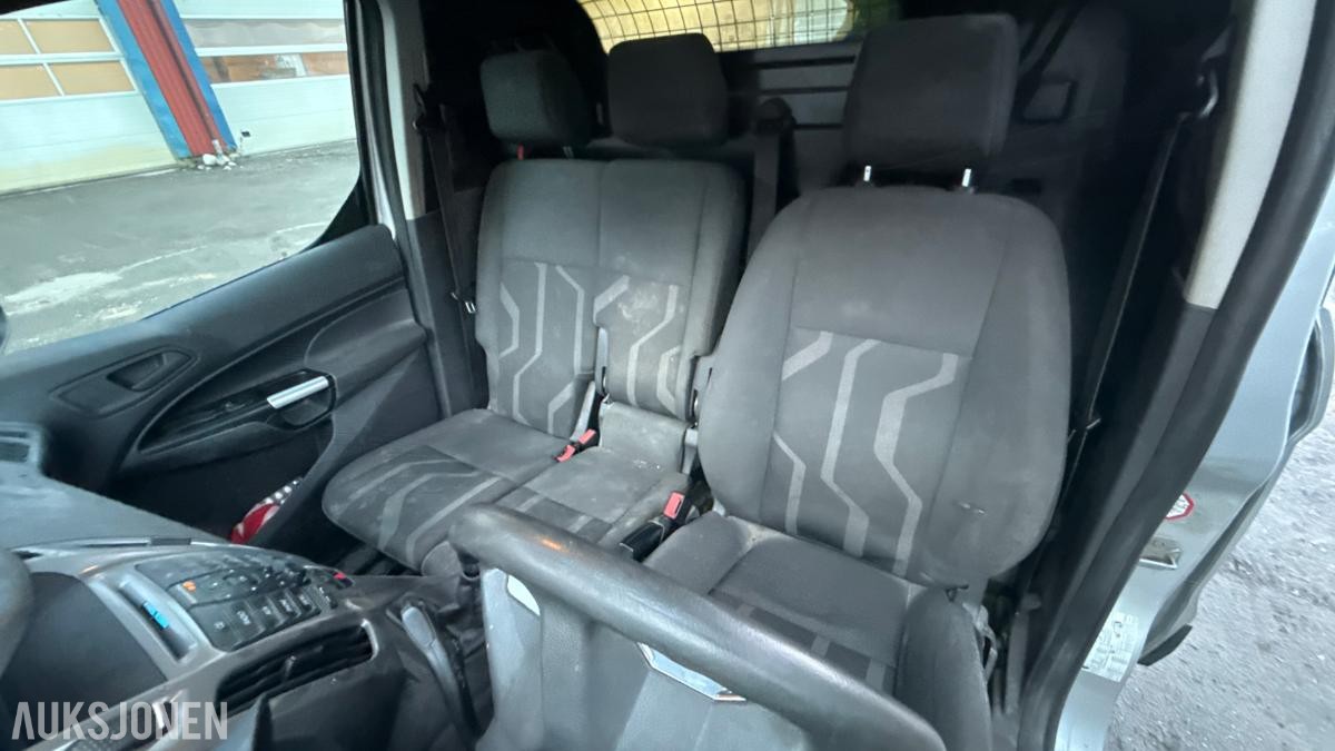 2017 Ford Transit Connect m/ drivstoffvarmer, 207844km