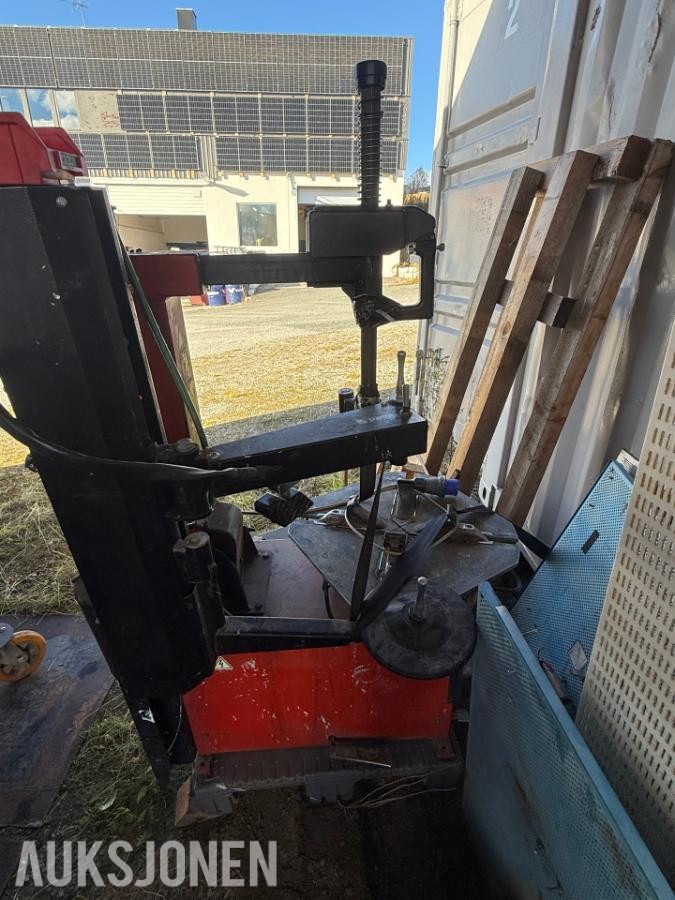 2005 Giuliano S222 GT dekkmaskin/dekkomlegger med hjelpearm