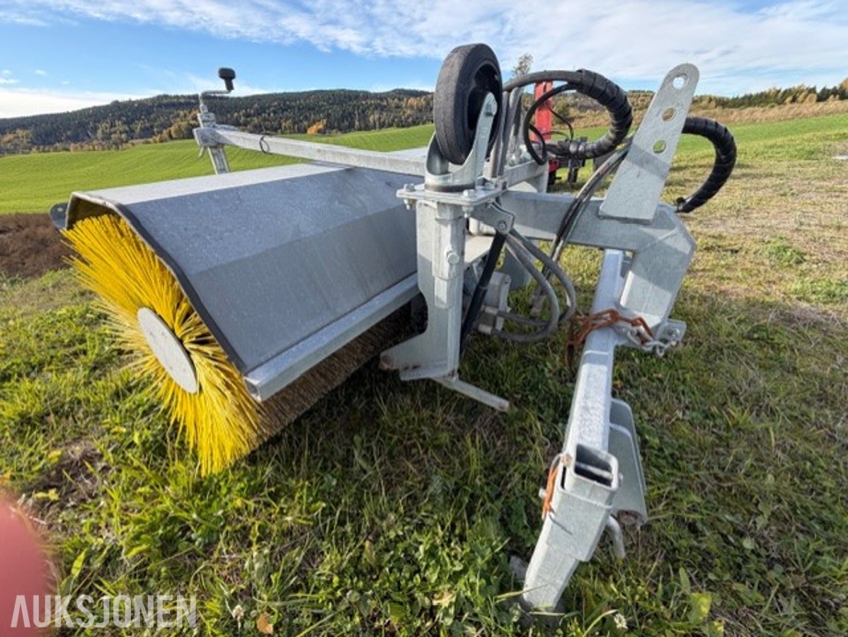 AB Siringe ST130 hydraulisk feiebørste – 130 cm – 2018