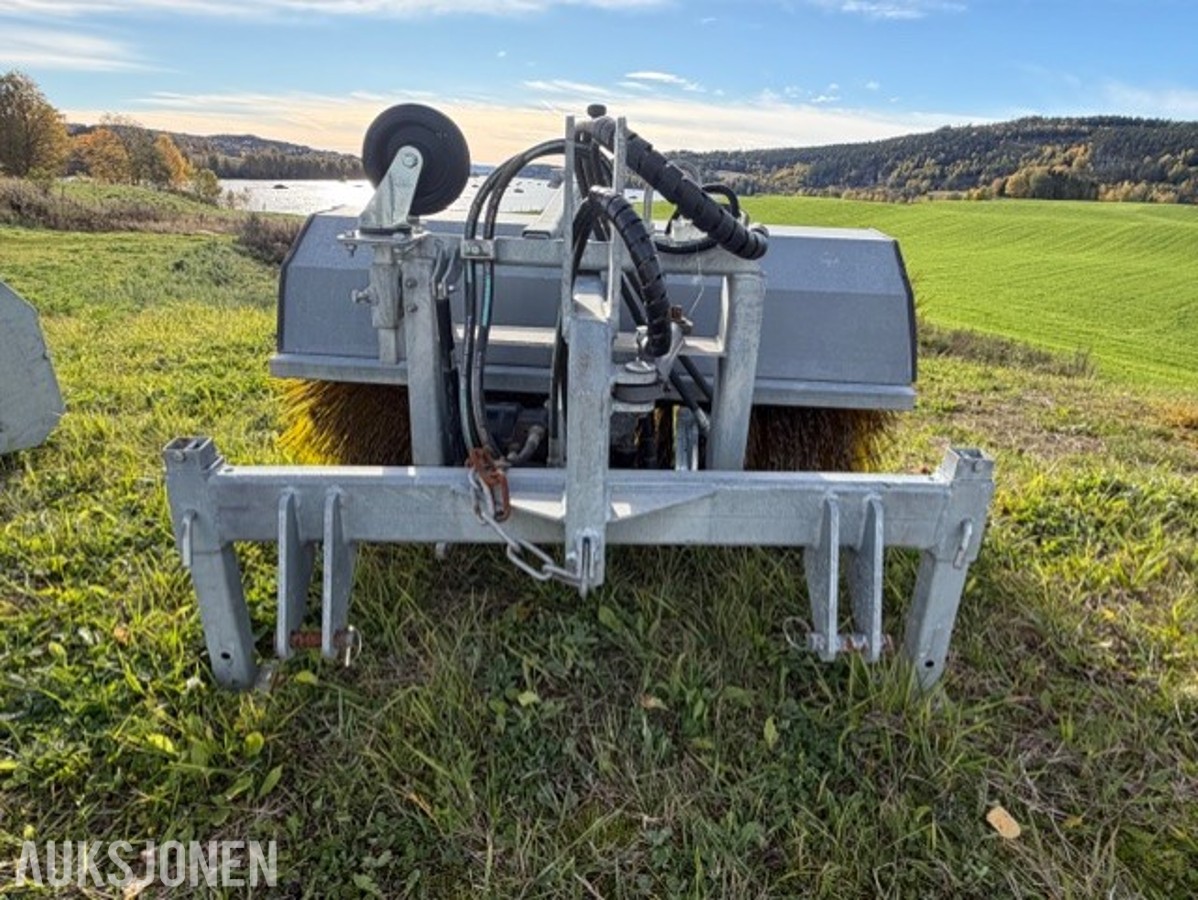 AB Siringe ST130 hydraulisk feiebørste – 130 cm – 2018