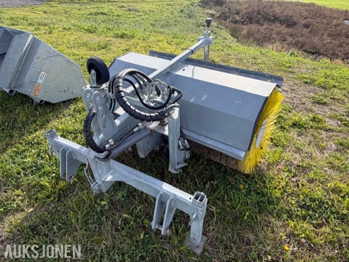 AB Siringe ST130 hydraulisk feiebørste – 130 cm – 2018