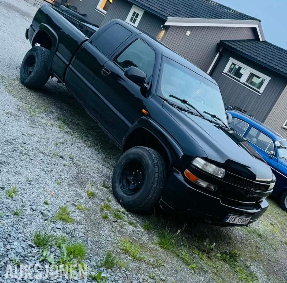 2002 Chevrolet Silverado 6.6 Diesel 299hk 4X4 Automat, Cruisekontroll, hengerfeste