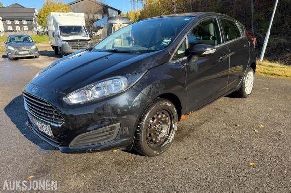 2013 mod. Ford Fiesta. 80 HK. 1 eier. Eu Godkjent til 31.05.2027 Km 133247 