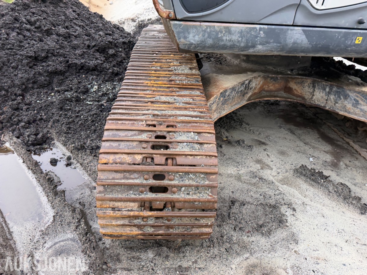 2008 Hitachi ZX225USPLC-3 Beltegraver, Engcon tiltrotator, S70, 2 skuffer