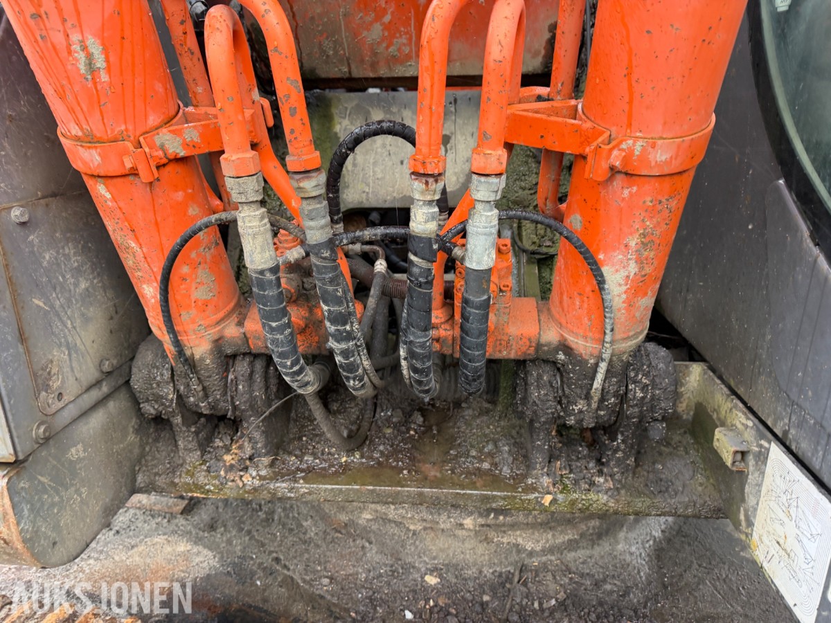 2008 Hitachi ZX225USPLC-3 Beltegraver, Engcon tiltrotator, S70, 2 skuffer