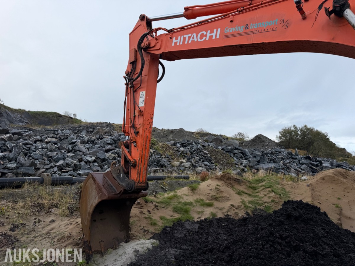 2008 Hitachi ZX225USPLC-3 Beltegraver, Engcon tiltrotator, S70, 2 skuffer