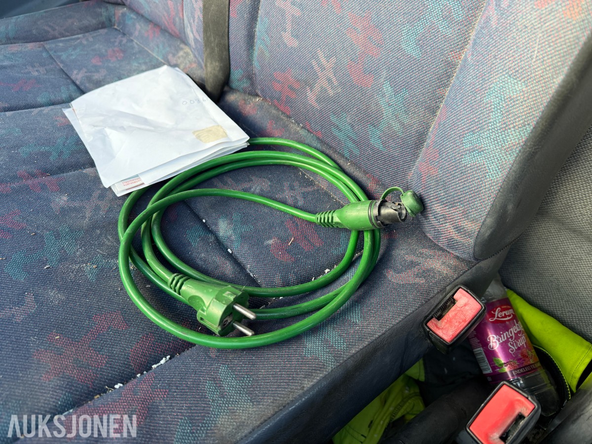 2001 Mercedes-Benz 312 D SPRINTER 2.9-122 D - Hydraulisk bakløfter
