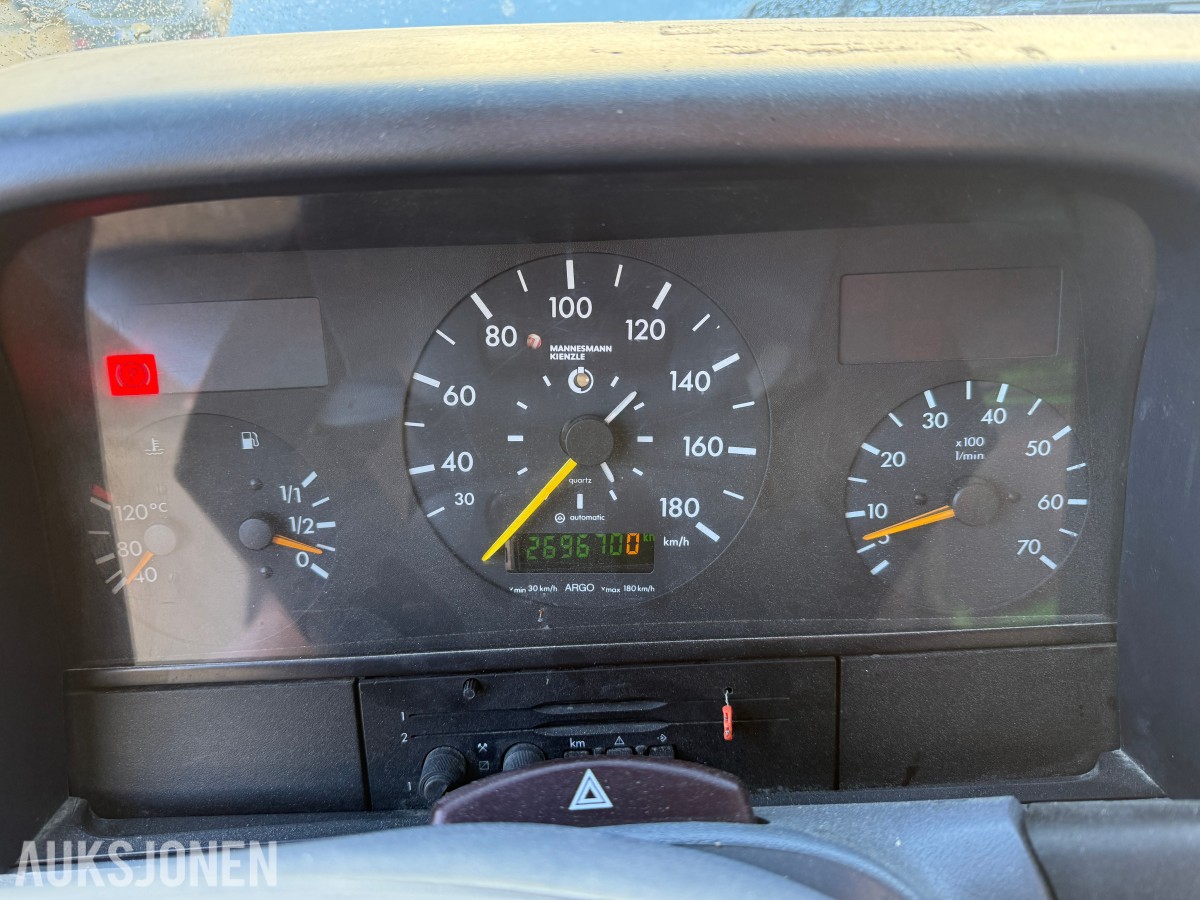 2001 Mercedes-Benz 312 D SPRINTER 2.9-122 D - Hydraulisk bakløfter