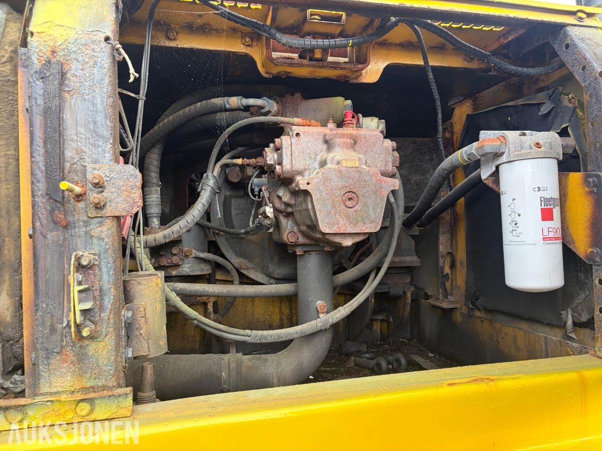 2004 KOMATSU PC340LC-7K MVA FRI BELTEGRAVER