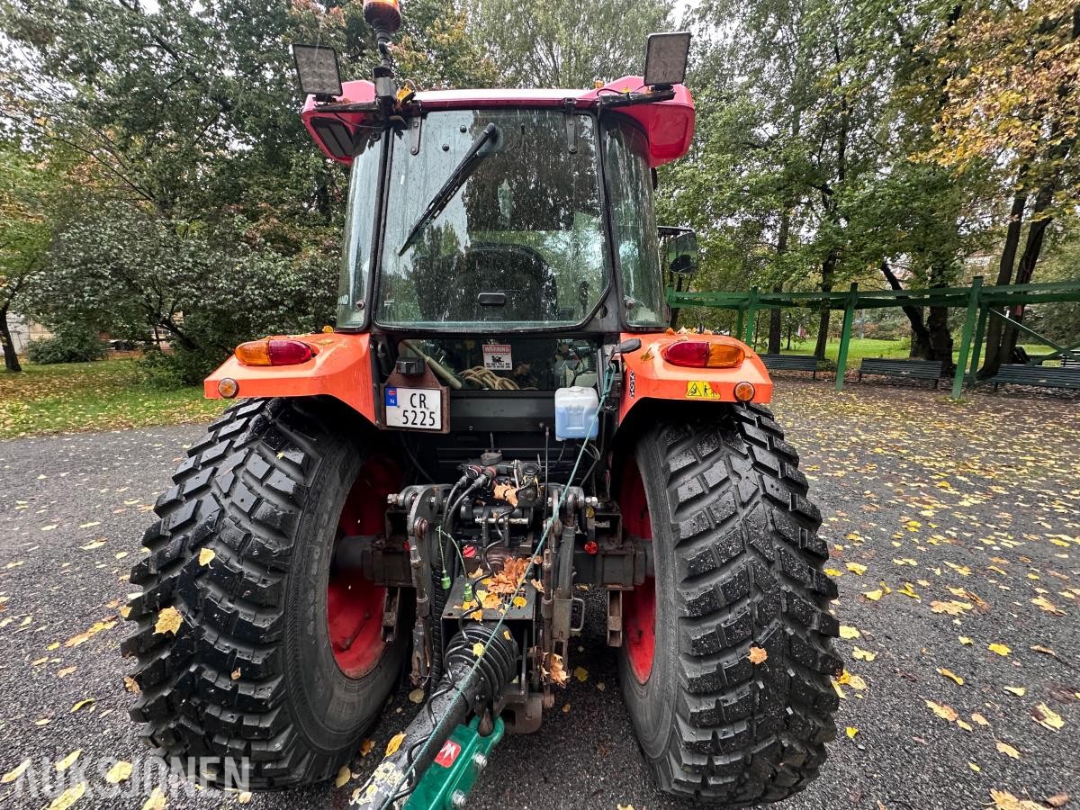 2010 Kubota M9540 traktor med lasteapparat