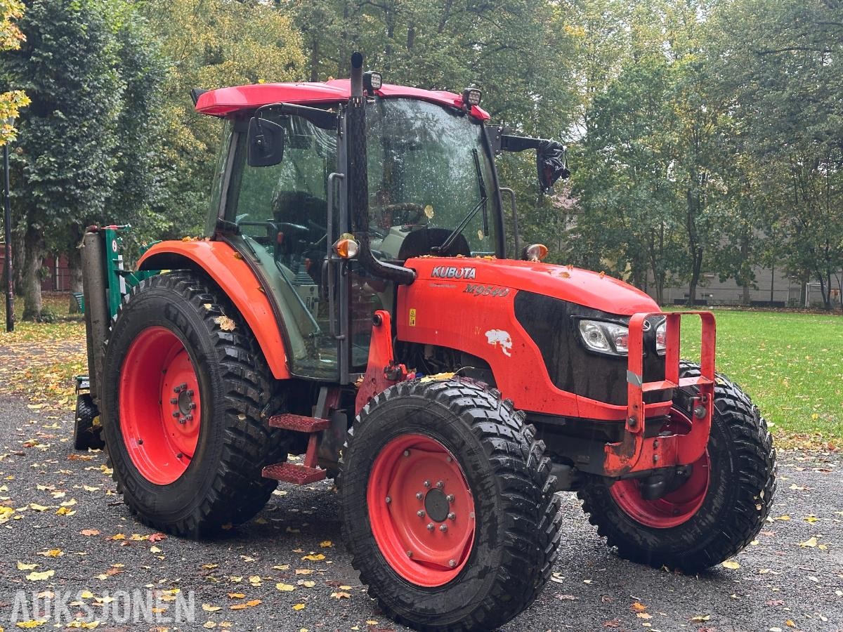 2010 Kubota M9540 traktor med lasteapparat