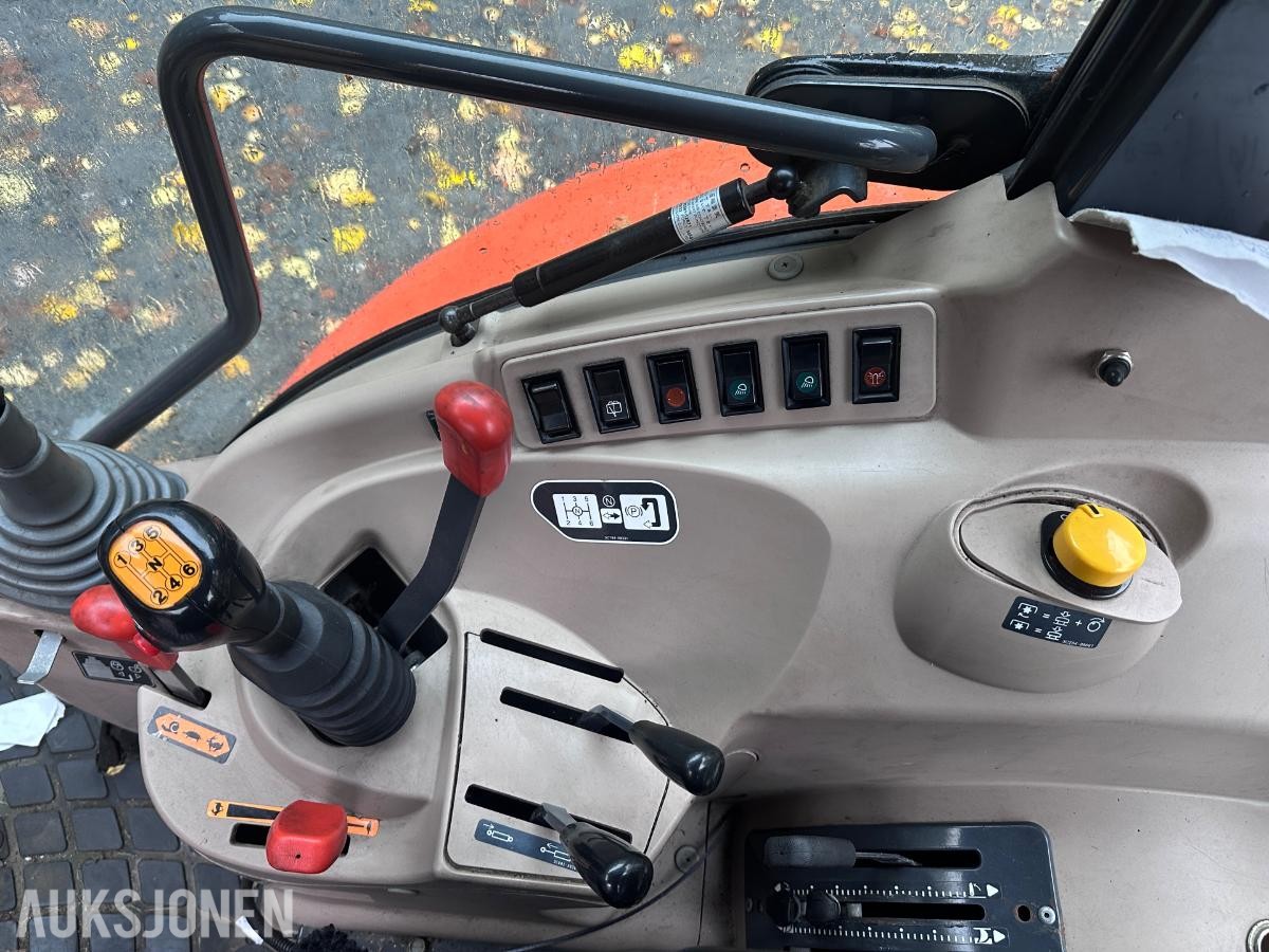 2010 Kubota M9540 traktor med lasteapparat
