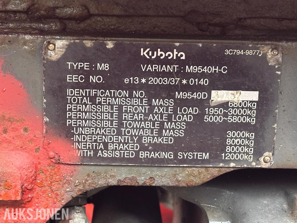 2010 Kubota M9540 traktor med lasteapparat