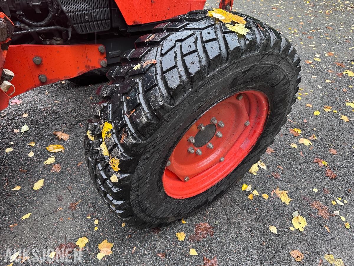 2010 Kubota M9540 traktor med lasteapparat