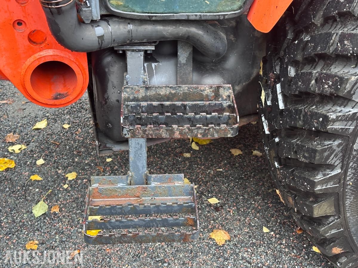 2010 Kubota M9540 traktor med lasteapparat