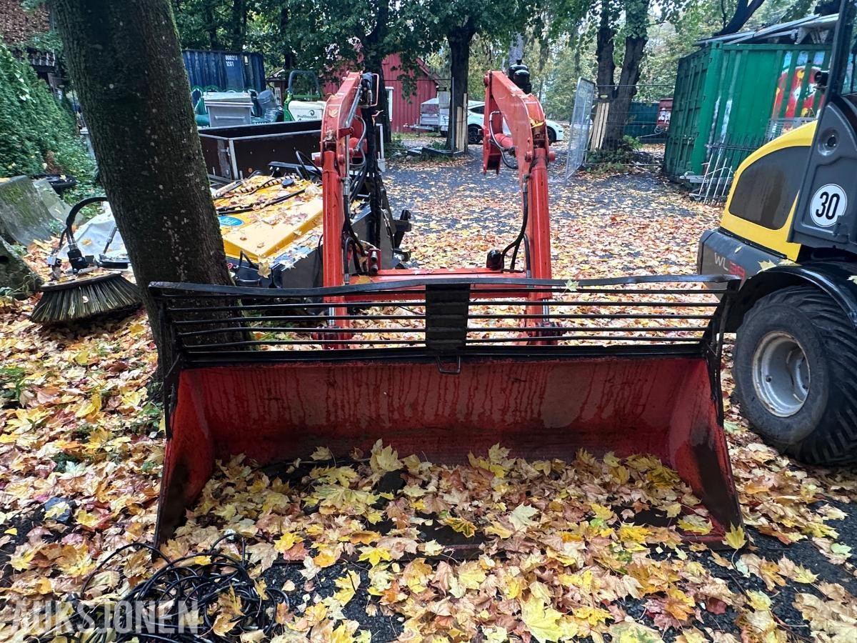 2010 Kubota M9540 traktor med lasteapparat