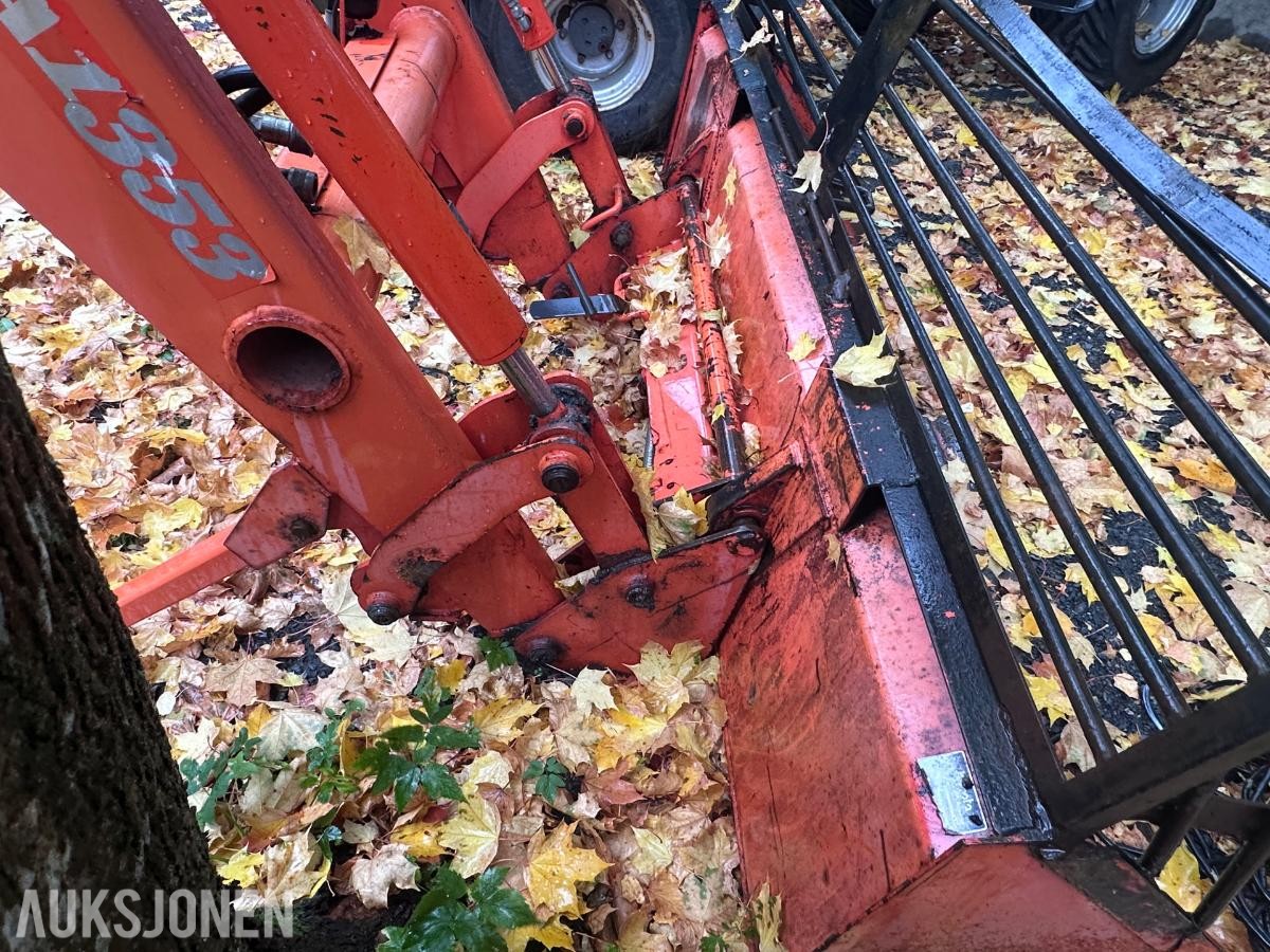 2010 Kubota M9540 traktor med lasteapparat