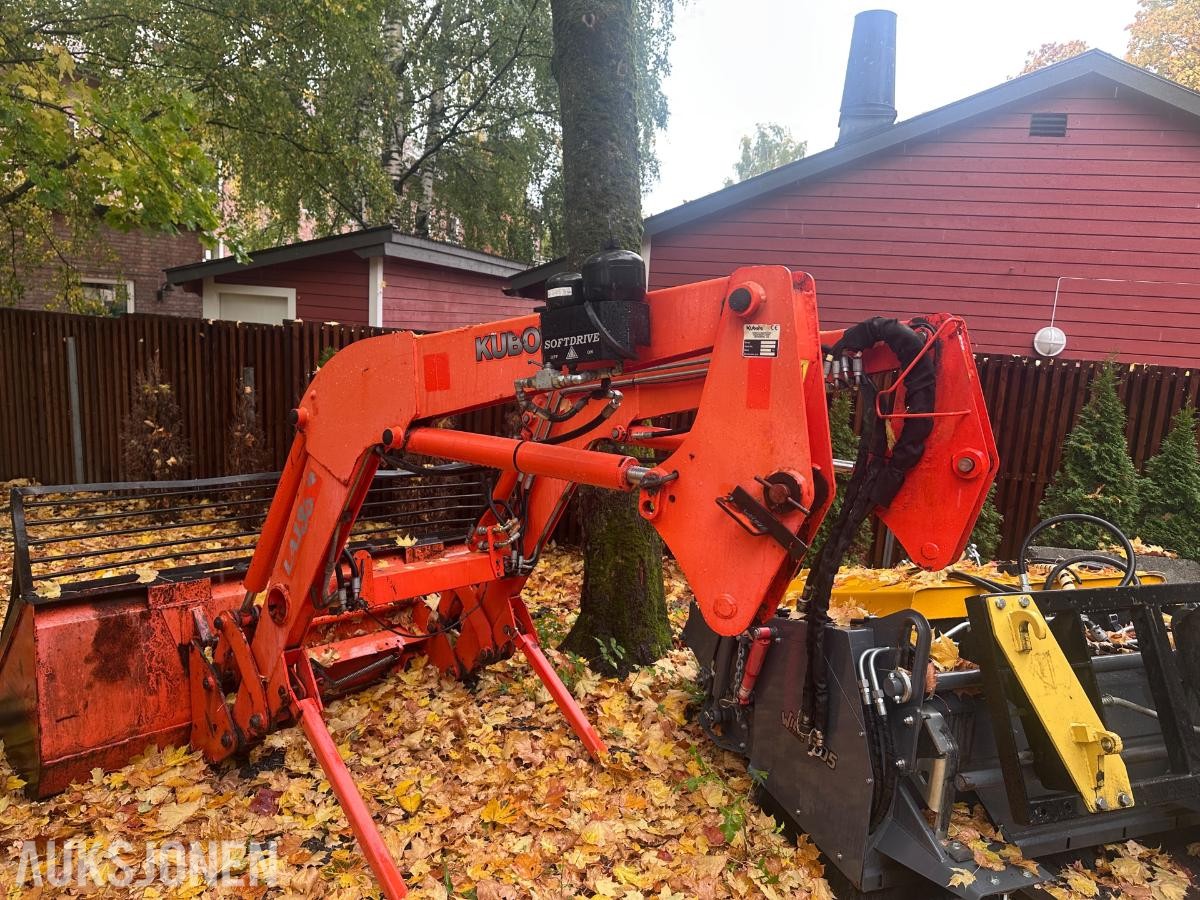 2010 Kubota M9540 traktor med lasteapparat