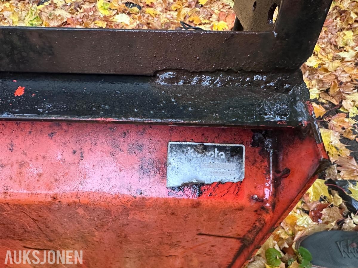 2010 Kubota M9540 traktor med lasteapparat