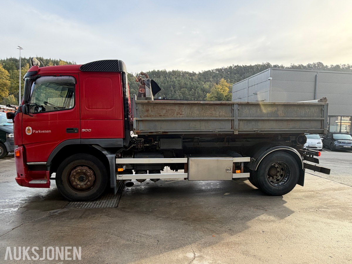 2004 Volvo FM9 Krokløftbil, Multilift 14 tonn