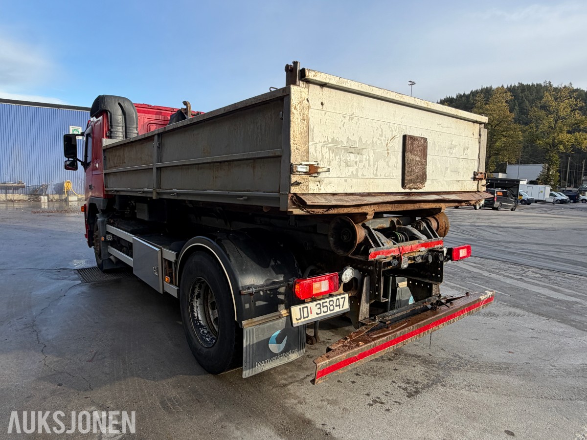 2004 Volvo FM9 Krokløftbil, Multilift 14 tonn