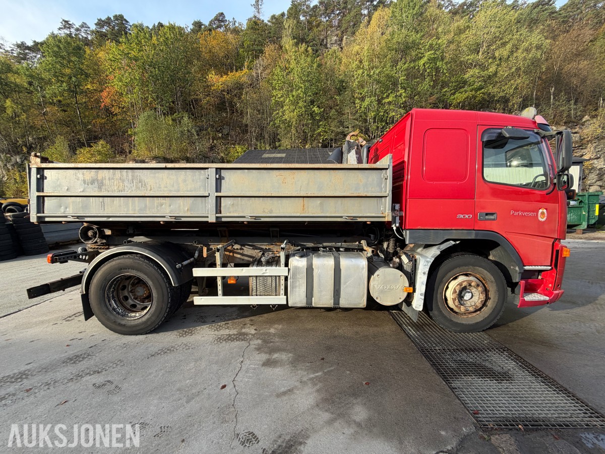 2004 Volvo FM9 Krokløftbil, Multilift 14 tonn