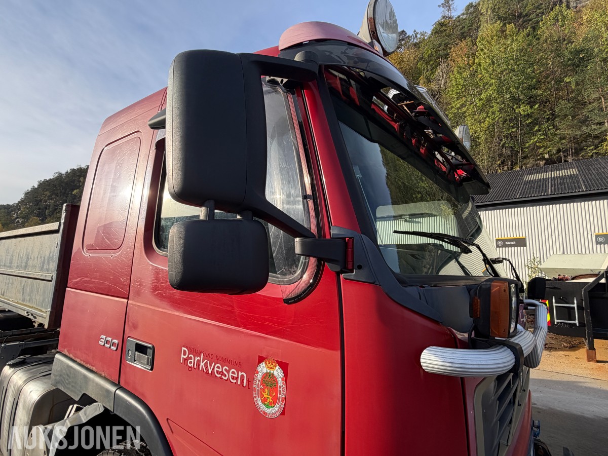 2004 Volvo FM9 Krokløftbil, Multilift 14 tonn