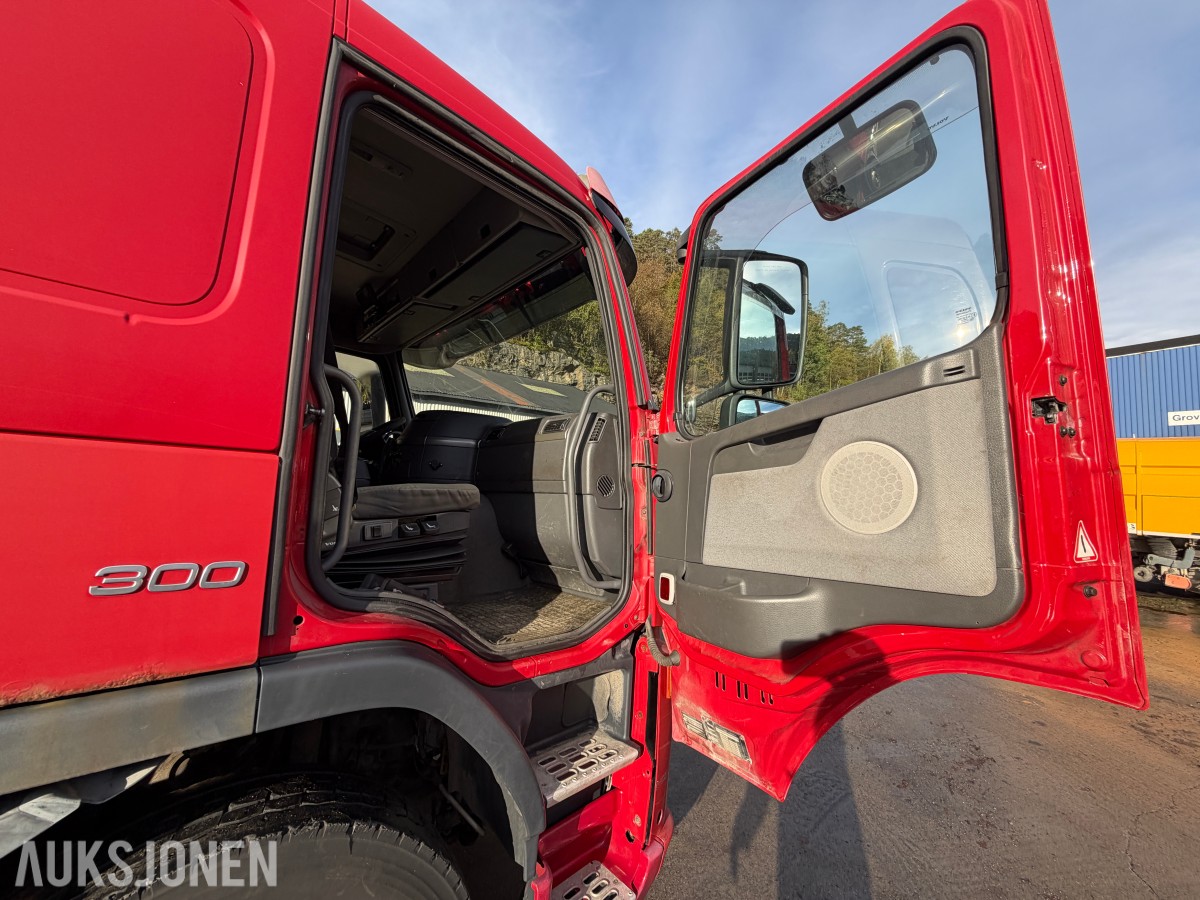 2004 Volvo FM9 Krokløftbil, Multilift 14 tonn