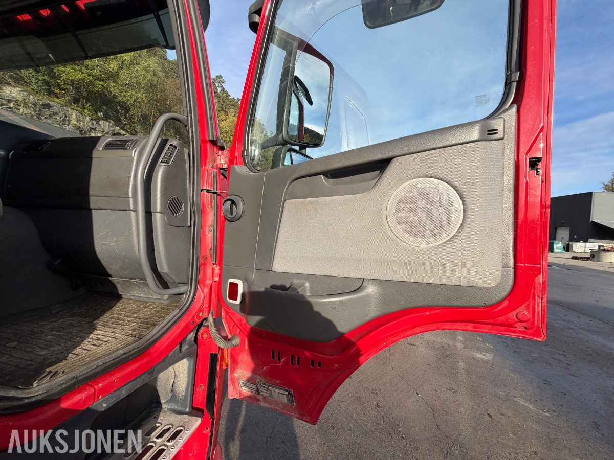 2004 Volvo FM9 Krokløftbil, Multilift 14 tonn